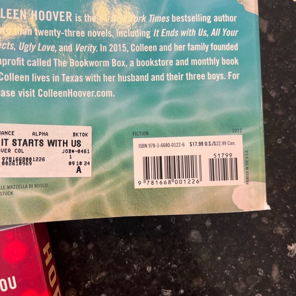 Colleen Hoover Books (3) - Picture 4 of 6